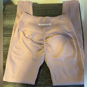 Alphalete Amplify Viola / light purple color. Medium.